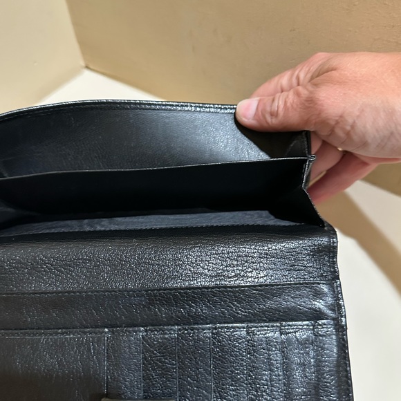 Gucci Long Leather Studded GG Interlocking Wallet - Picture 14 of 14